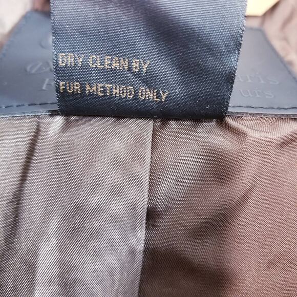 CARLUCCI Designed in Paris Vegan Fur Jacket - Picture 11 of 11